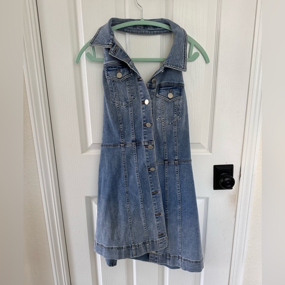 Alice + Olivia Kendall Denim Halter Minidress - Picture 5 of 8